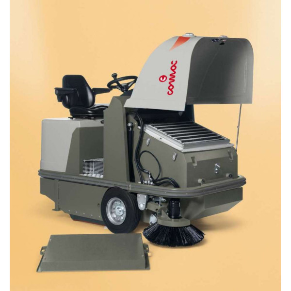 Подметальная машина с сиденьем для оператора Comac CS 80 D